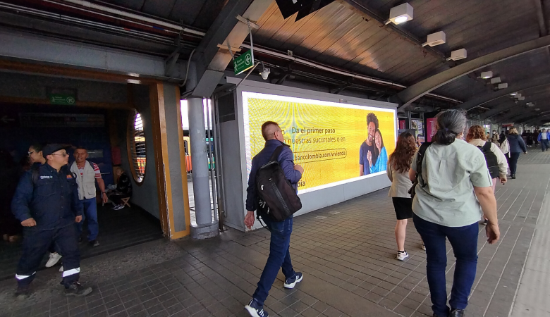 Pantalla LED En Transmilenio Portal Norte