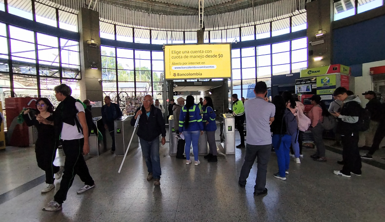 Pantalla Led de Transmilenio en Portal Américas